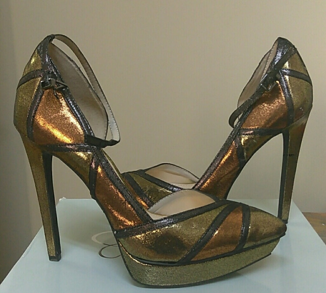 METALLIC JESSICA SIMPSON PLATFORM