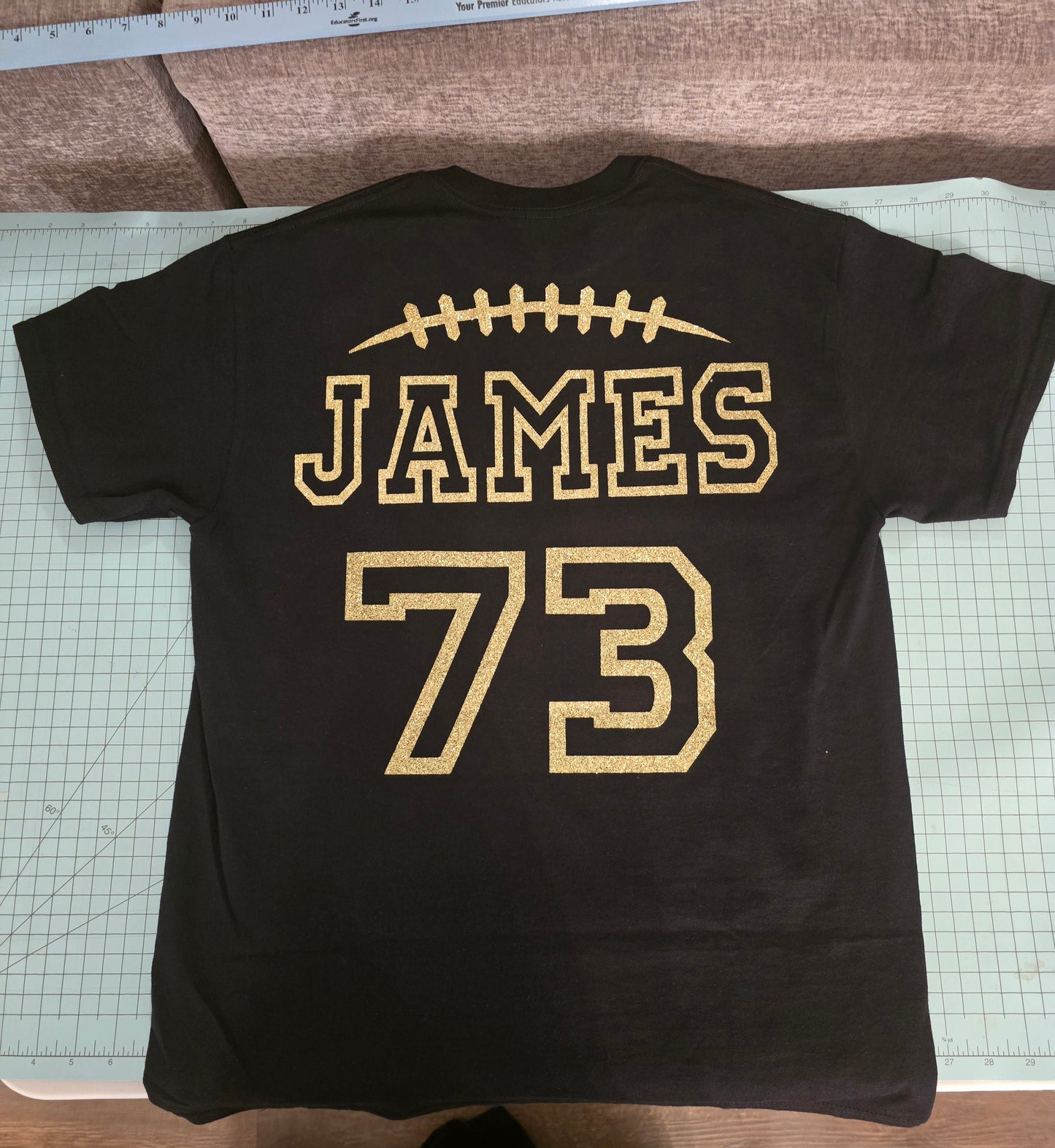 CUSTOM ITEMS / SPORTS/GRADS/SCHOOL/MEDICAL AND MORE