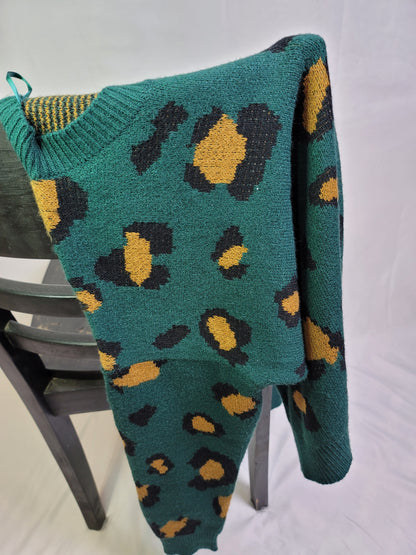 LYNIECE SWEATER